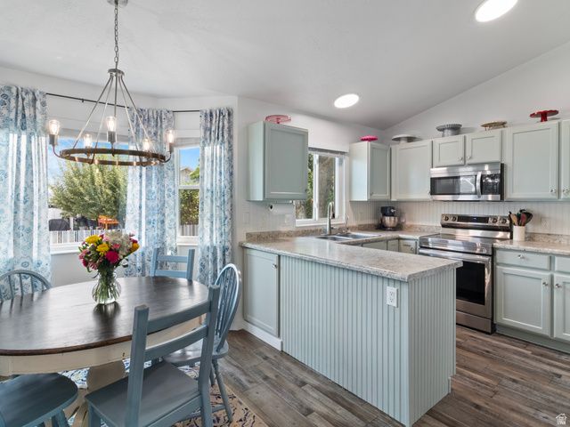 835 W 150 S, Clearfield, UT 84015