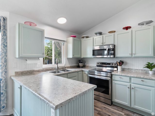 835 W 150 S, Clearfield, UT 84015