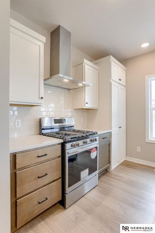 11003 N 159 Avenue, Bennington, NE 68007