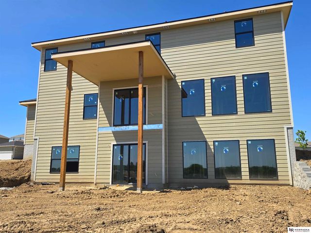 11003 N 159 Avenue, Bennington, NE 68007