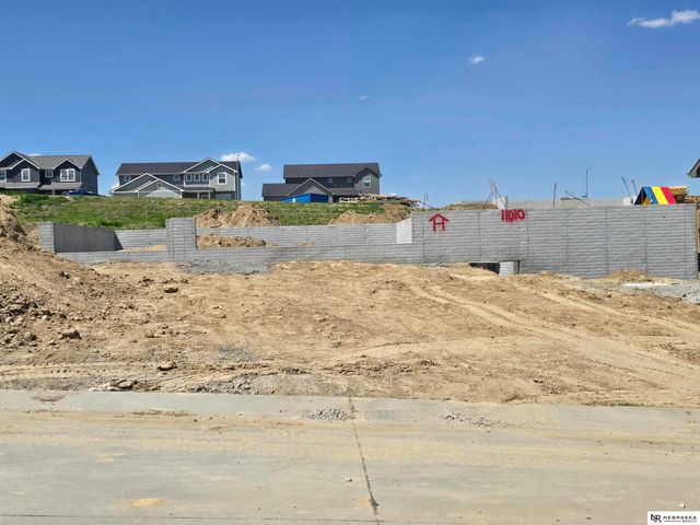 11003 N 159 Avenue, Bennington, NE 68007