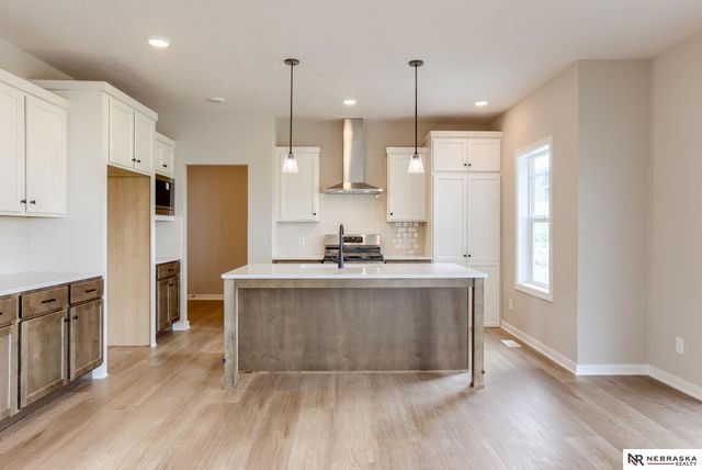 11003 N 159 Avenue, Bennington, NE 68007