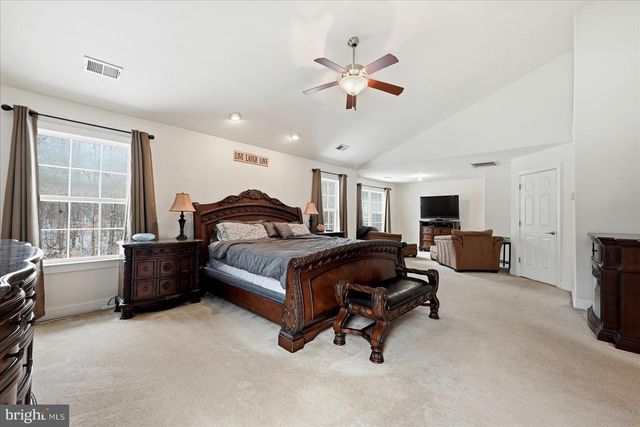 37 SERENE HILLS DR, Fredericksburg, VA 22406