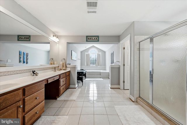 37 SERENE HILLS DR, Fredericksburg, VA 22406