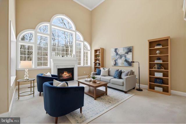 37 SERENE HILLS DR, Fredericksburg, VA 22406