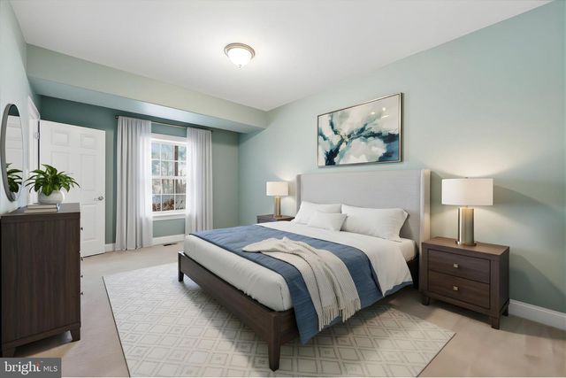 37 SERENE HILLS DR, Fredericksburg, VA 22406