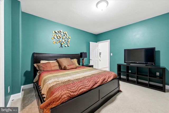 37 SERENE HILLS DR, Fredericksburg, VA 22406