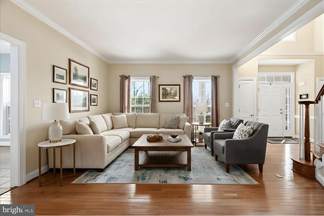 37 SERENE HILLS DR, Fredericksburg, VA 22406