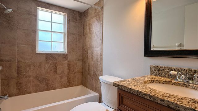 1694 SE Green Acres Cir Apt GG101, Port St Lucie, FL 34952