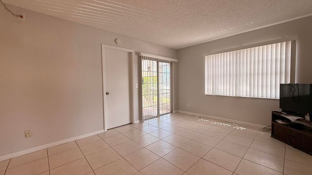 1694 SE Green Acres Cir Apt GG101, Port St Lucie, FL 34952