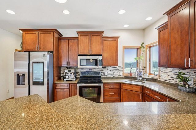 N8544 Story Ridge Court, Belleville, WI 53508