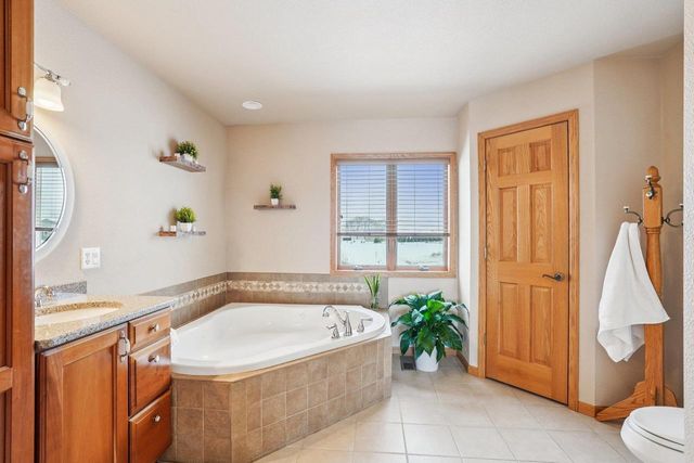 N8544 Story Ridge Court, Belleville, WI 53508