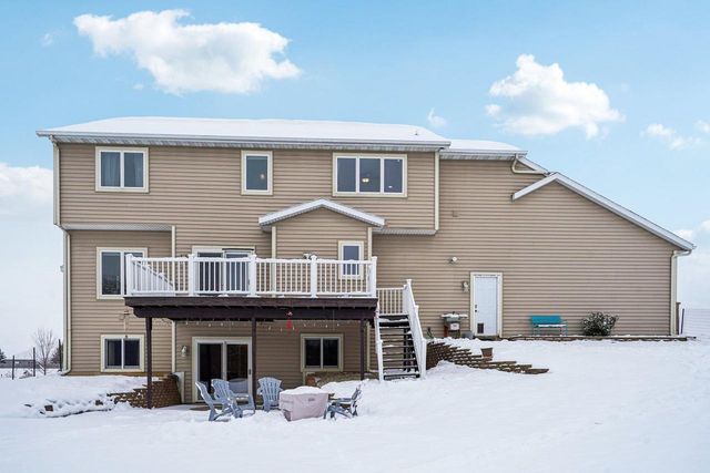 N8544 Story Ridge Court, Belleville, WI 53508