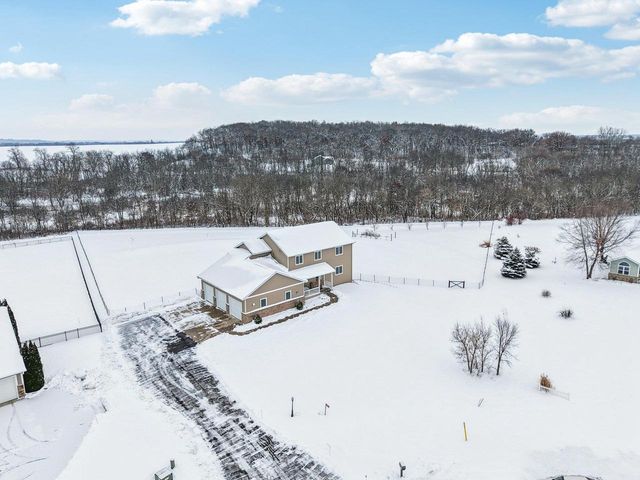 N8544 Story Ridge Court, Belleville, WI 53508