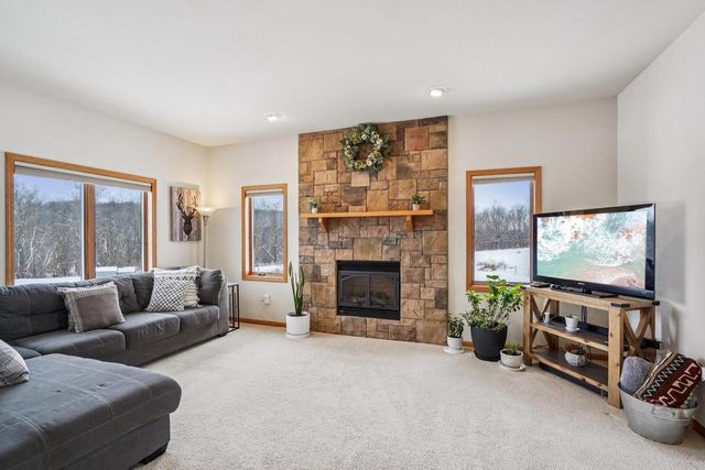 N8544 Story Ridge Court, Belleville, WI 53508