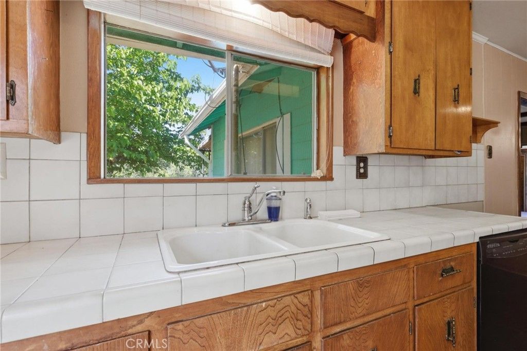 Image 12 of property listing at 105 Swedes Flat Road, Oroville, CA 95966