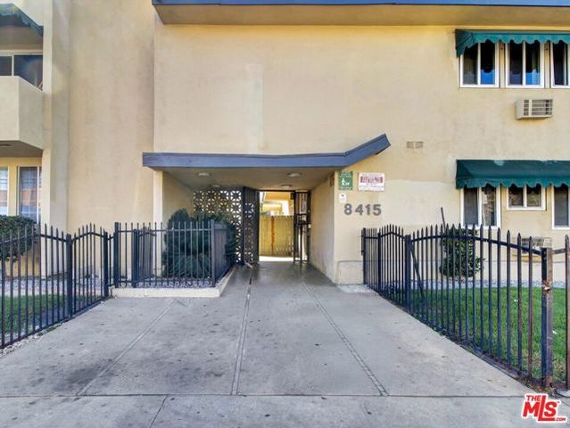 8415 Willis Avenue, Panorama City (los Angeles), CA 91402