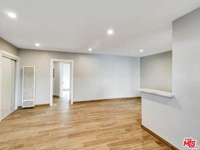 8415 Willis Avenue, Panorama City (los Angeles), CA 91402
