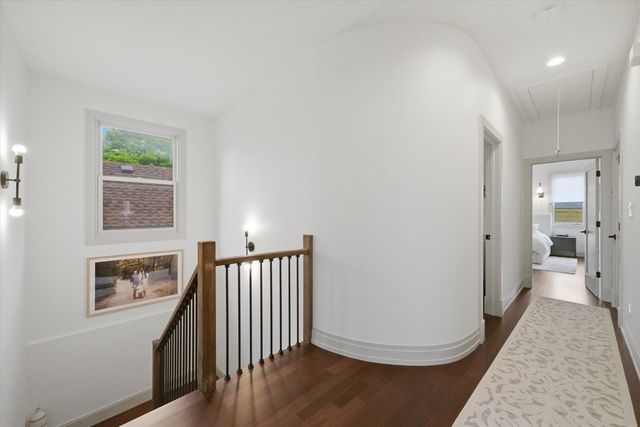 6057 N Tripp Avenue, Chicago, IL 60646