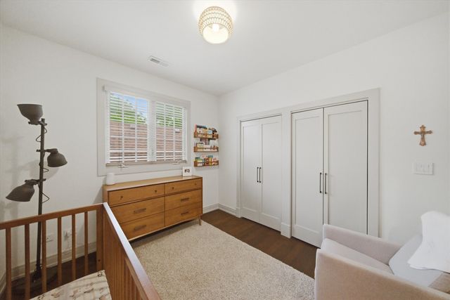 6057 N Tripp Avenue, Chicago, IL 60646