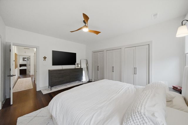 6057 N Tripp Avenue, Chicago, IL 60646