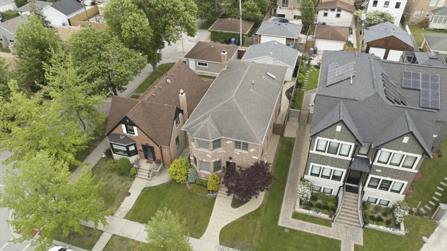 6057 N Tripp Avenue, Chicago, IL 60646