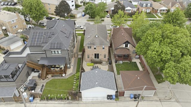 6057 N Tripp Avenue, Chicago, IL 60646