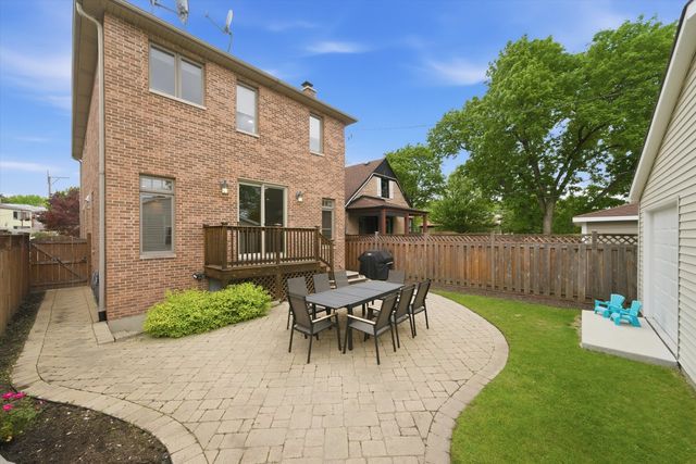 6057 N Tripp Avenue, Chicago, IL 60646