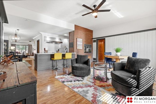 1214 S 22nd Street, Omaha, NE 68108