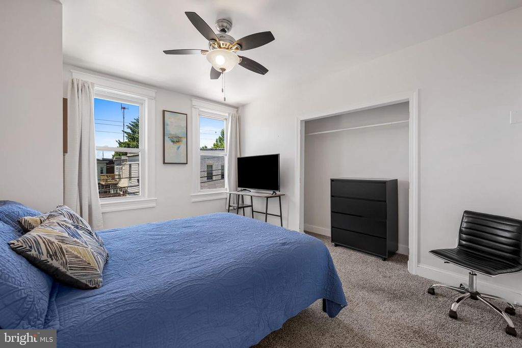 Image 13 of property listing at 4124 FALLS RD, Baltimore, MD 21211
