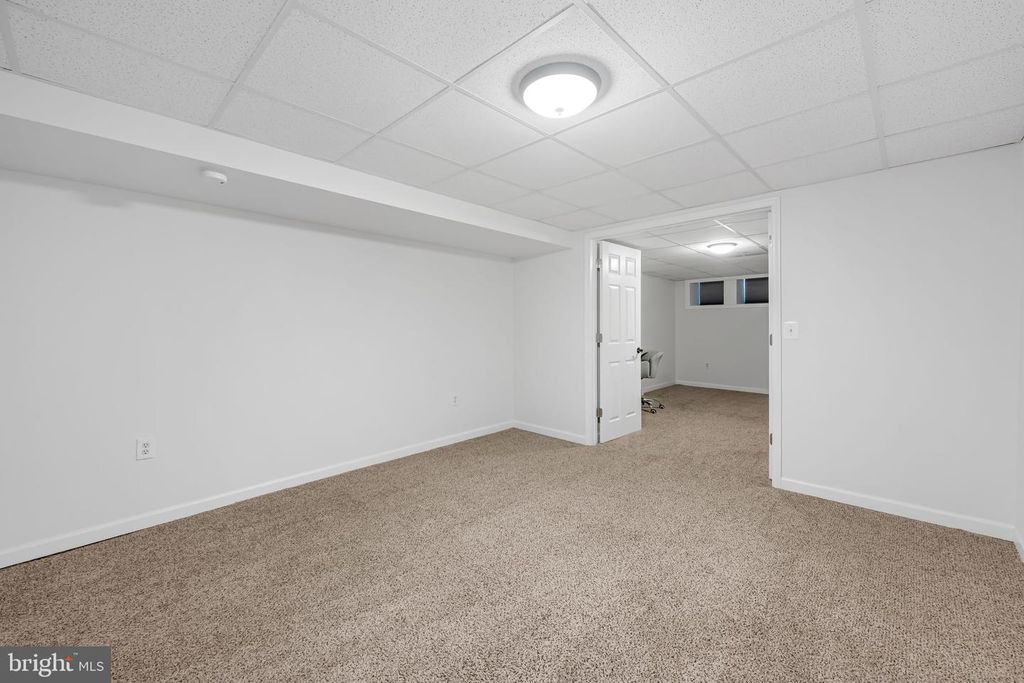 Image 20 of property listing at 4124 FALLS RD, Baltimore, MD 21211