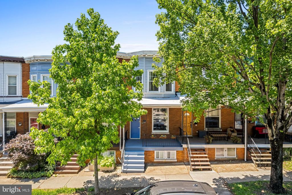 Image 28 of property listing at 4124 FALLS RD, Baltimore, MD 21211