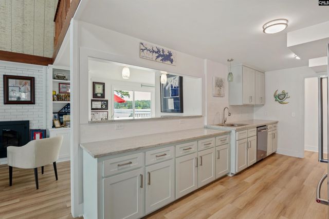 675 E Point Drive, Gilbert, SC 29054