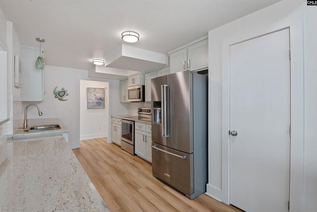 675 E Point Drive, Gilbert, SC 29054