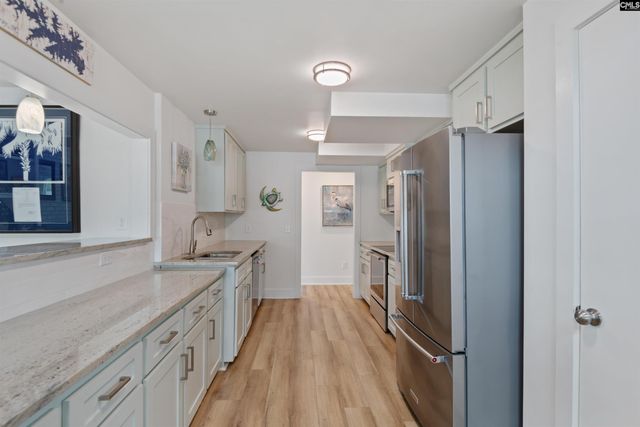 675 E Point Drive, Gilbert, SC 29054