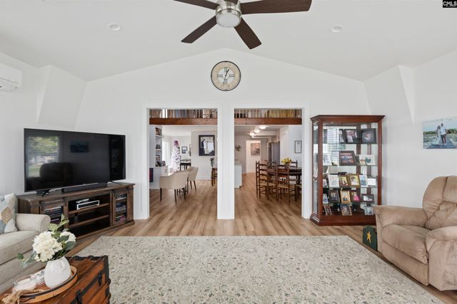 675 E Point Drive, Gilbert, SC 29054