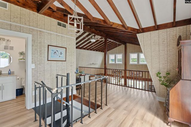 675 E Point Drive, Gilbert, SC 29054
