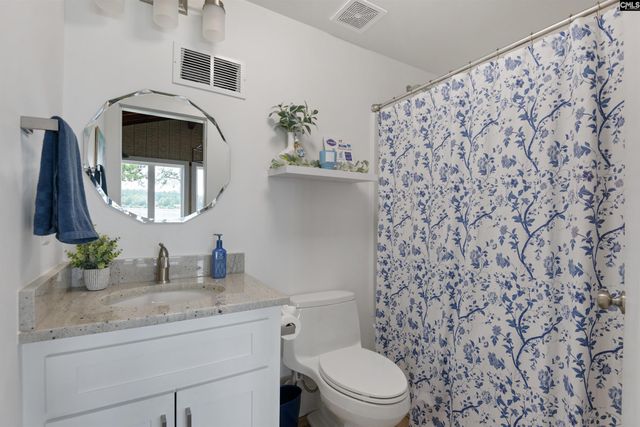 675 E Point Drive, Gilbert, SC 29054