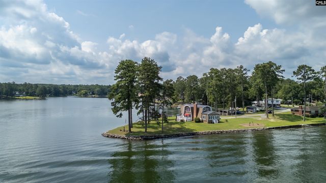 675 E Point Drive, Gilbert, SC 29054