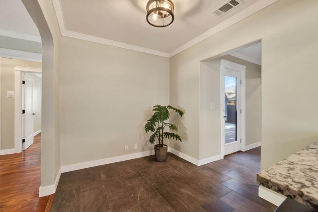 305 19th St, West Sacramento, CA 95691