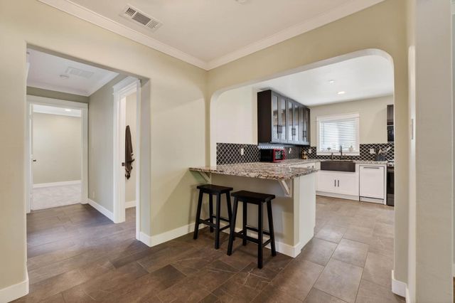 305 19th St, West Sacramento, CA 95691
