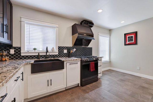305 19th St, West Sacramento, CA 95691