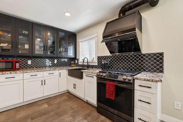305 19th St, West Sacramento, CA 95691