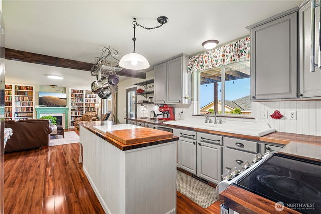 317 Melissa Street, Camano Island, WA 98282