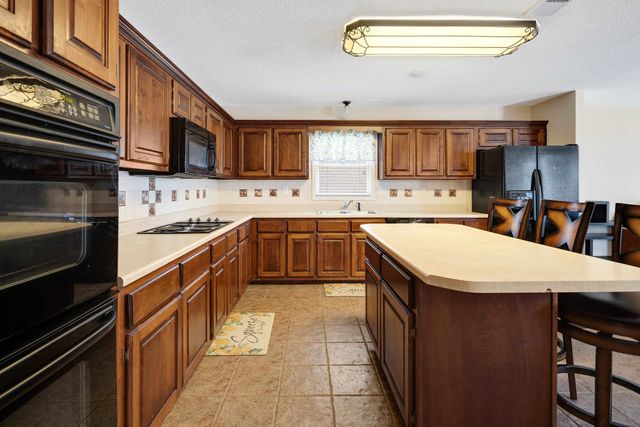 3891 LIGHTHOUSE LN, Lakeland, TN 38002