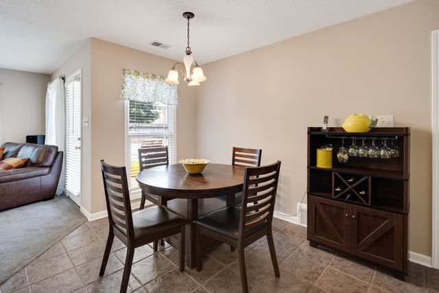 3891 LIGHTHOUSE LN, Lakeland, TN 38002