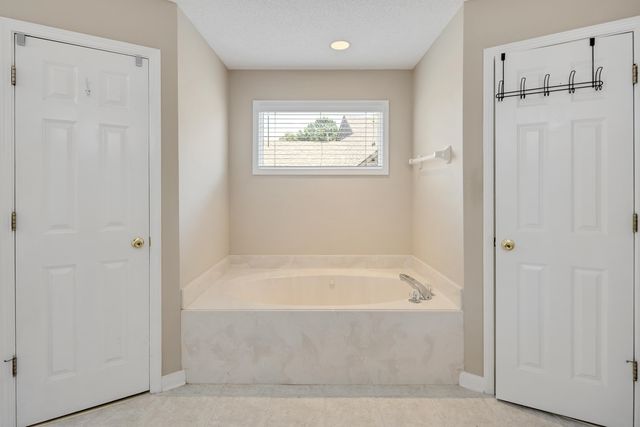 3891 LIGHTHOUSE LN, Lakeland, TN 38002