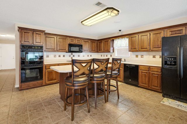 3891 LIGHTHOUSE LN, Lakeland, TN 38002