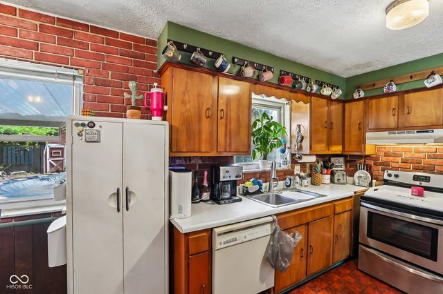 2129 Radcliffe Avenue, Indianapolis, IN 46227