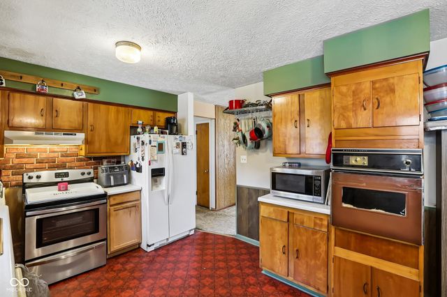 2129 Radcliffe Avenue, Indianapolis, IN 46227